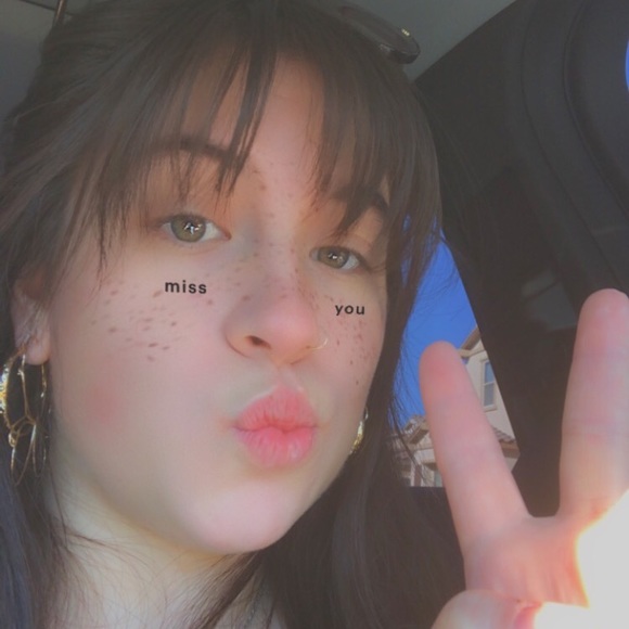 Meet your Posher, Briana - Picture 1 of 1